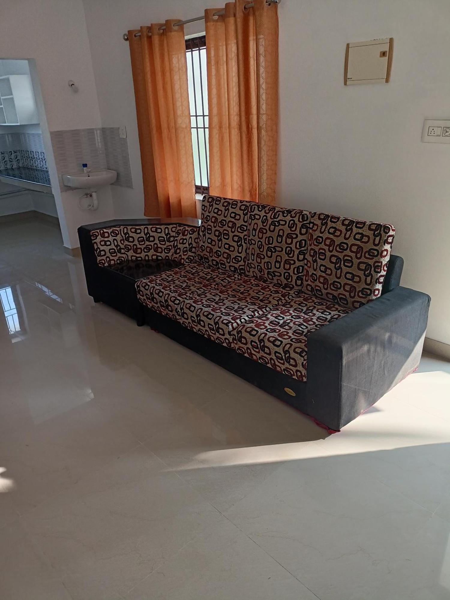 Space Villa Homestay Irimbranallur Exterior photo